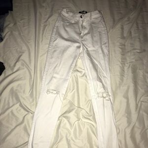 White FashionNova ripped knee high wasted jeans